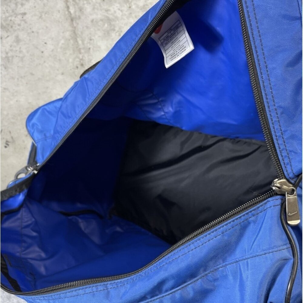 Vintage XL 90s Blue Nike Travel Duffle Gym Bag Embroidered Swoosh Logo Nylon - Picture 12 of 16